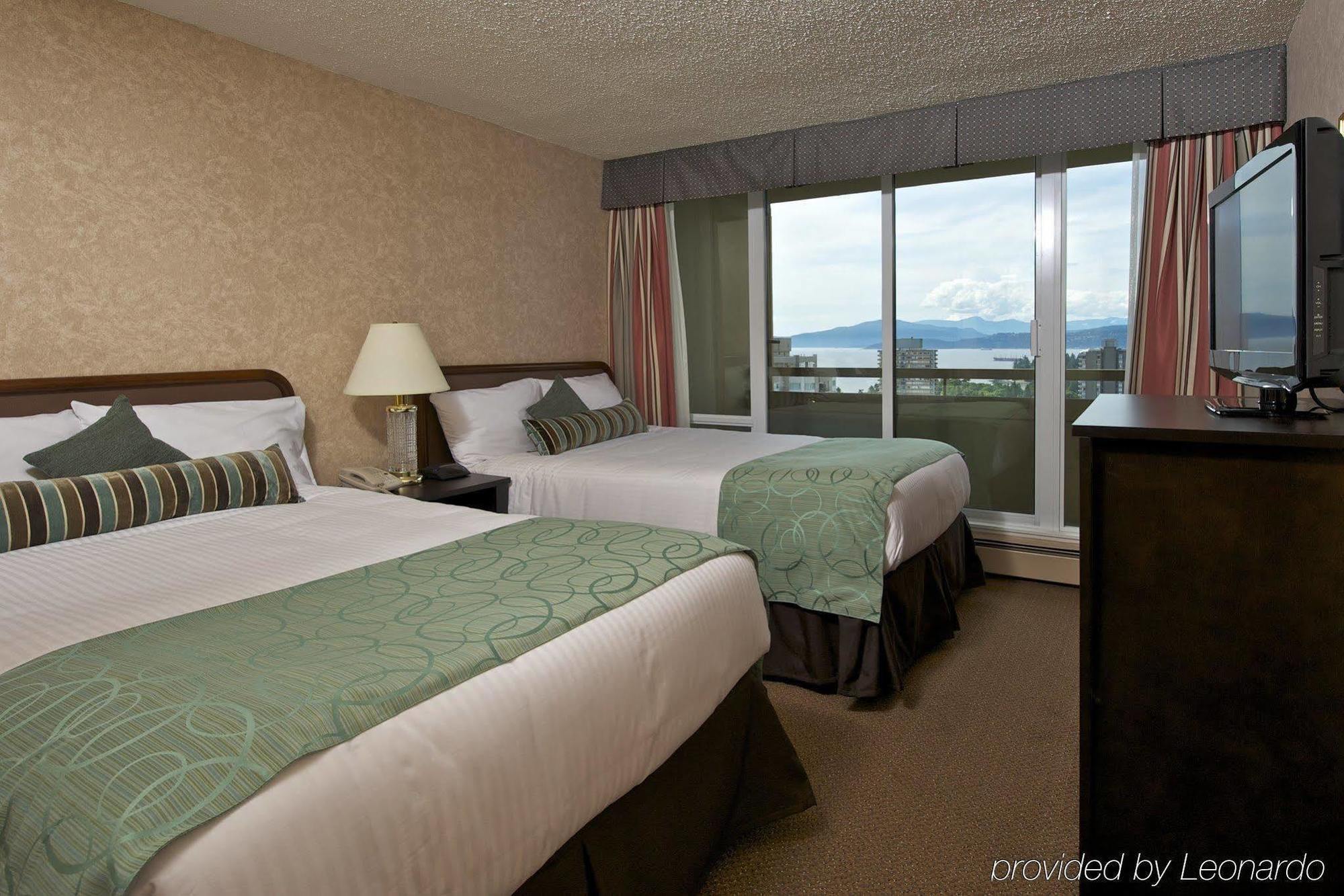 Coast Plaza Hotel And Suites Vancouver Quarto foto