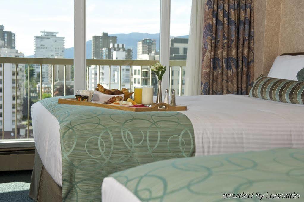 Coast Plaza Hotel And Suites Vancouver Quarto foto